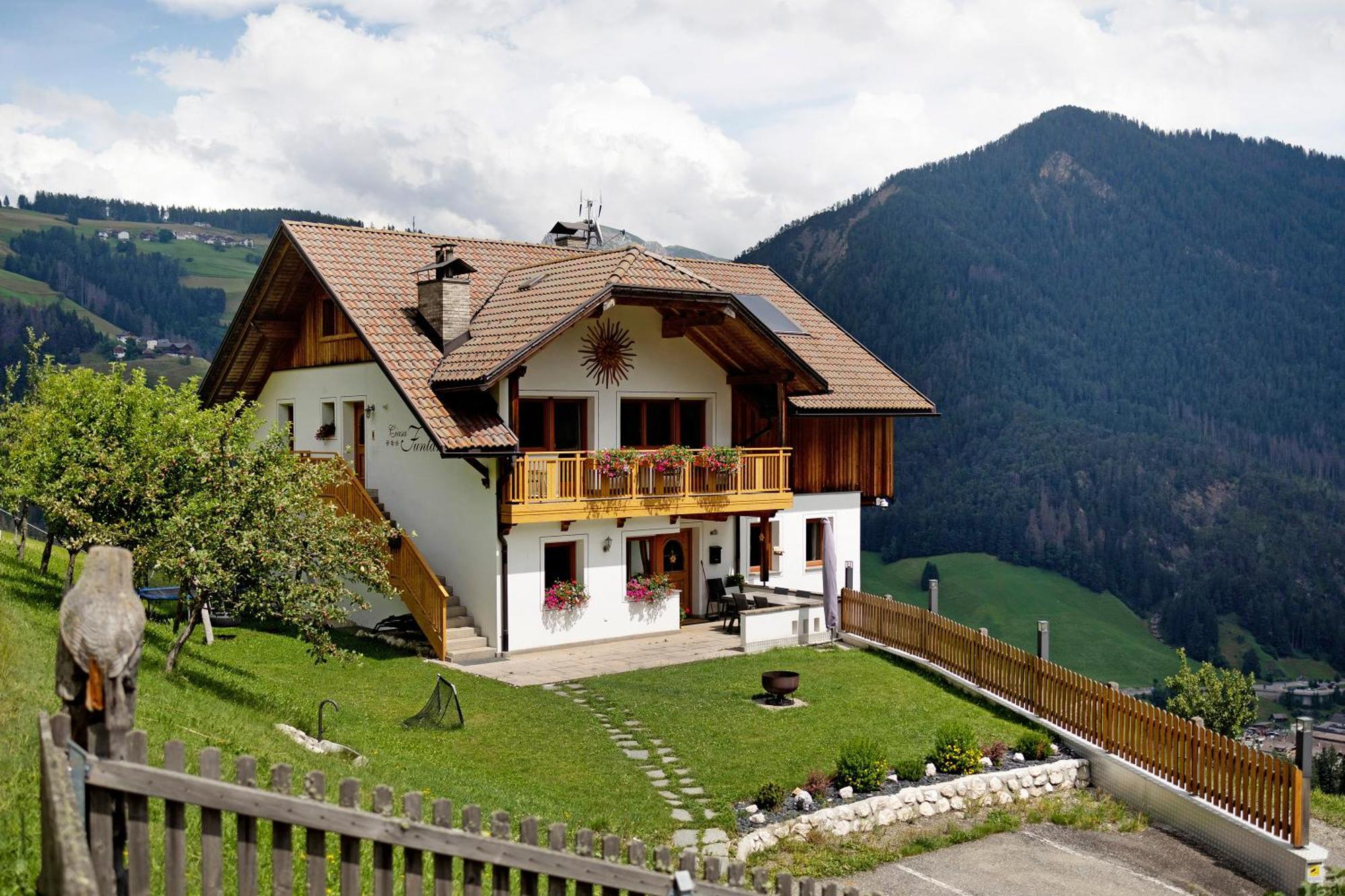 Ciasa Funtanies Pütia New summer 22 San Martino in Badia Zewnętrze zdjęcie